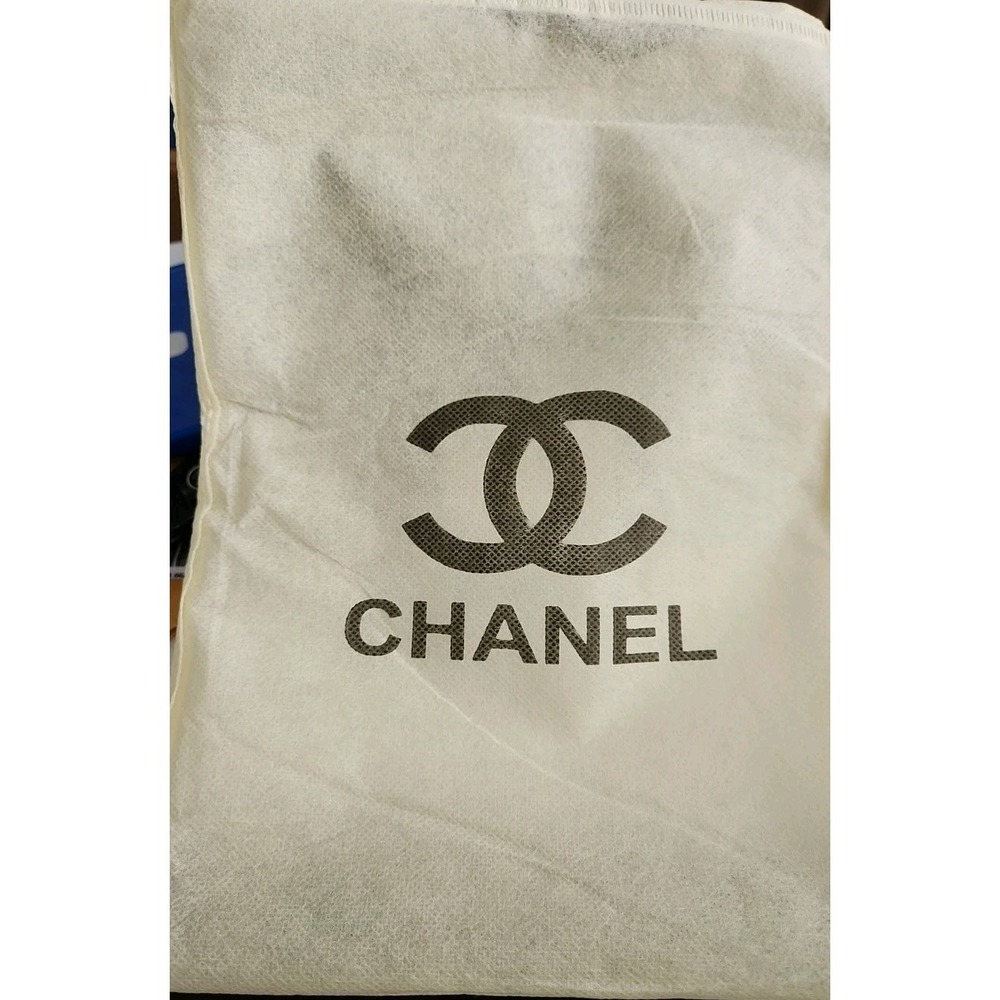 Chanel beauty makeup bag iPad Pouch VIP Gift black With Dust Bag NEW SEALED - Picture 2 of 3